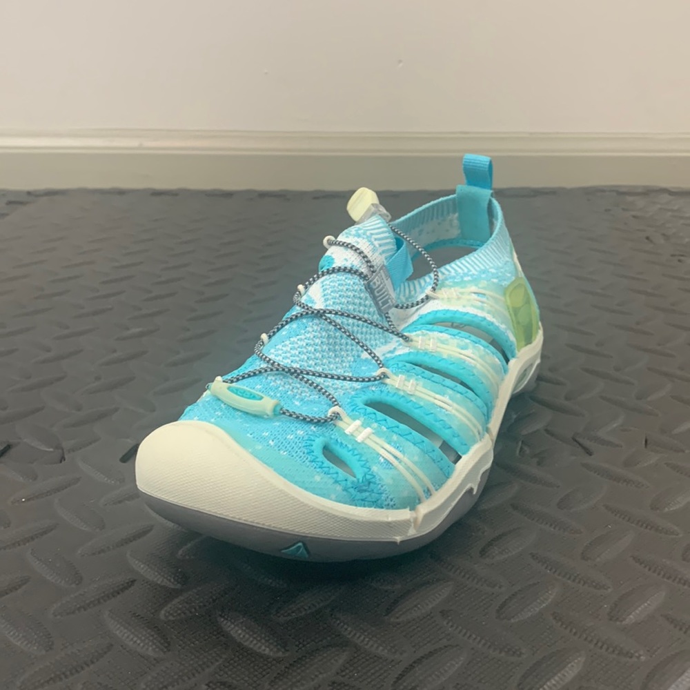 KEEN Women's EVOFIT One water shoes size 8